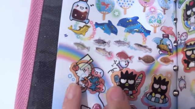 あのちゃんが紹介したシール帳の中身