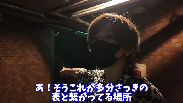 廃墟ショッピングモールを紹介するタケヤキ翔