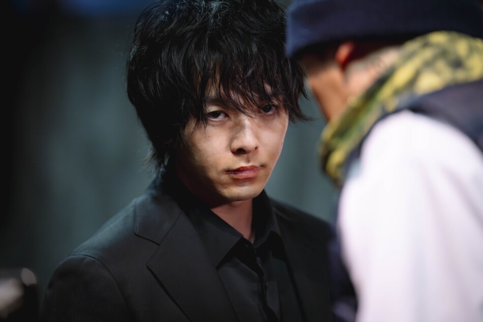 陣内（中村倫也）と妻の香織（入山法子）のもとに降りかかる悲劇｜Real