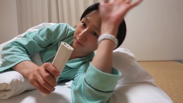 宿でお酒を堪能するmii