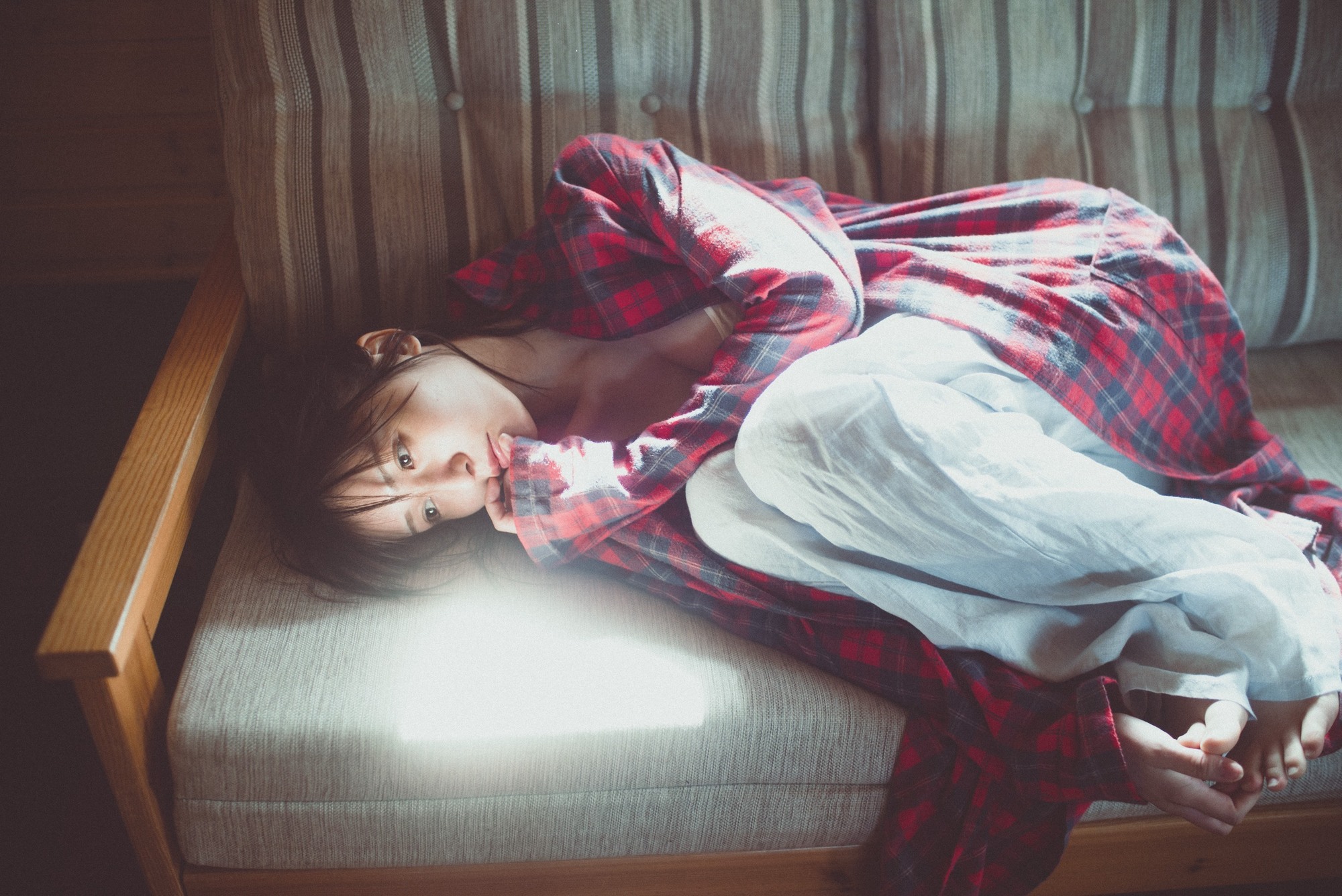 長濱ねる、ノースリーブ姿で写真集を語るの画像