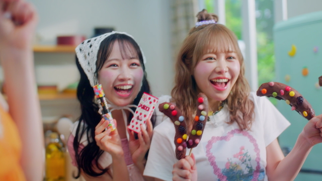 FRUITS ZIPPER『meiji♡FRUITS ZIPPER～暑い日だってチョコっといい日になぁれ～ #NEWOKASHIPROJECT』より