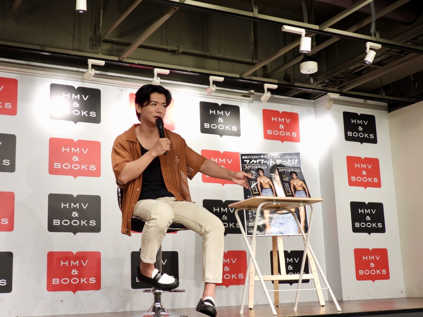 マヂラブ・野田クリスタル「まずは筋トレ」の画像