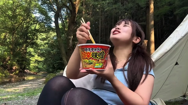 大自然のなかでお酒を堪能する、週末キャンプチャンネル。のりか