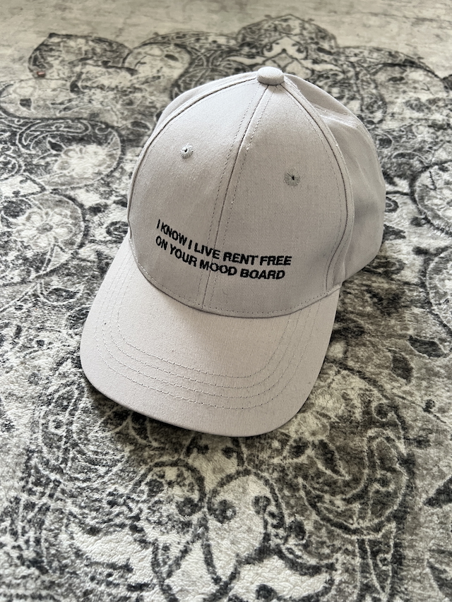 歌代ニーナ、ニューシングル「Mood Board」配信リリース MV衣装