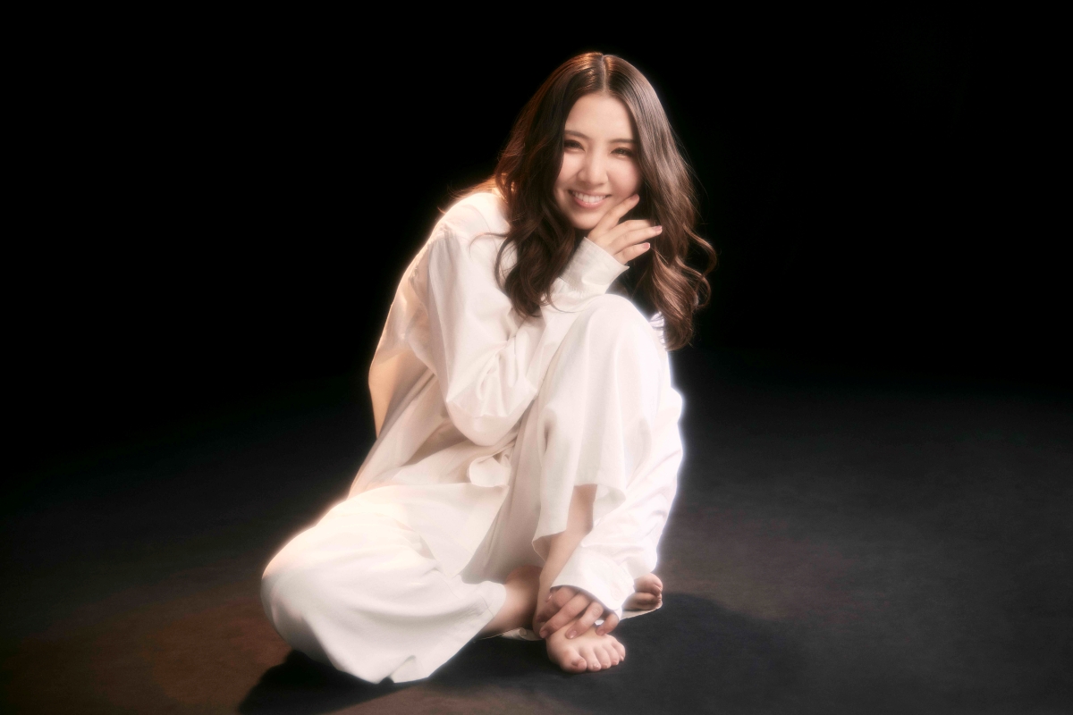 阿部真央、最新曲「マリア」MV公開