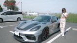 マギーが紹介したポルシェ「718ケイマンGT4 RS」