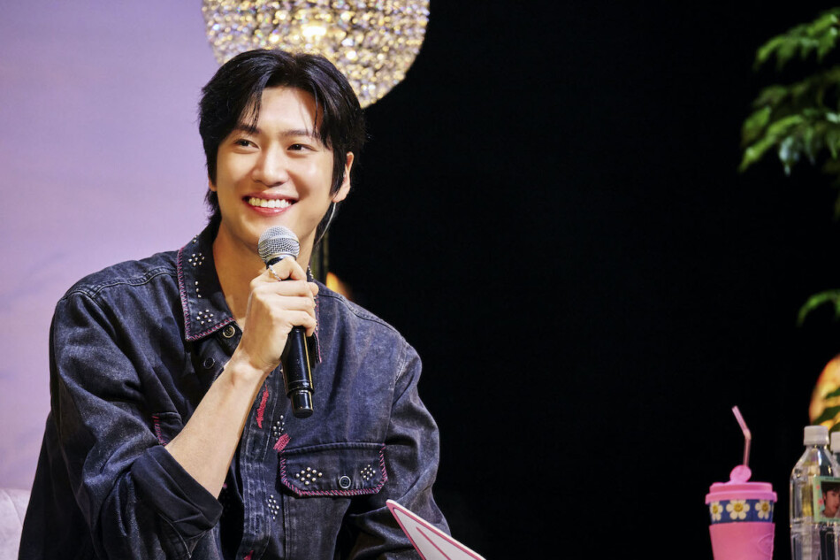 ナ・イヌにいま誰もが夢中