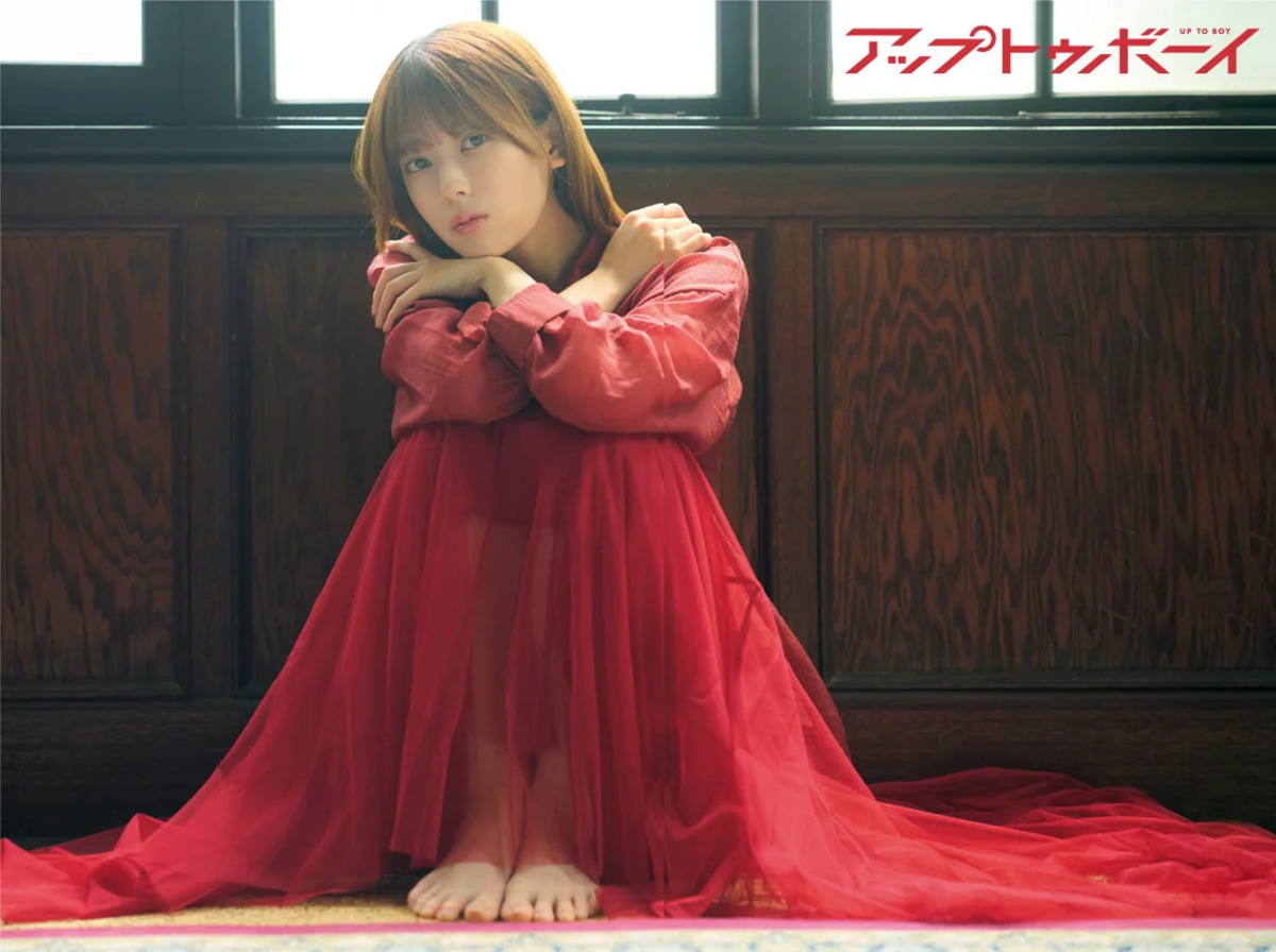 乃木坂46・遠藤さくら表紙の乃木坂特集号の画像