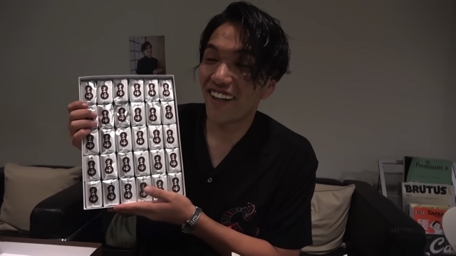 『伊那のまゆ』を実食する見取り図・盛山晋太郎