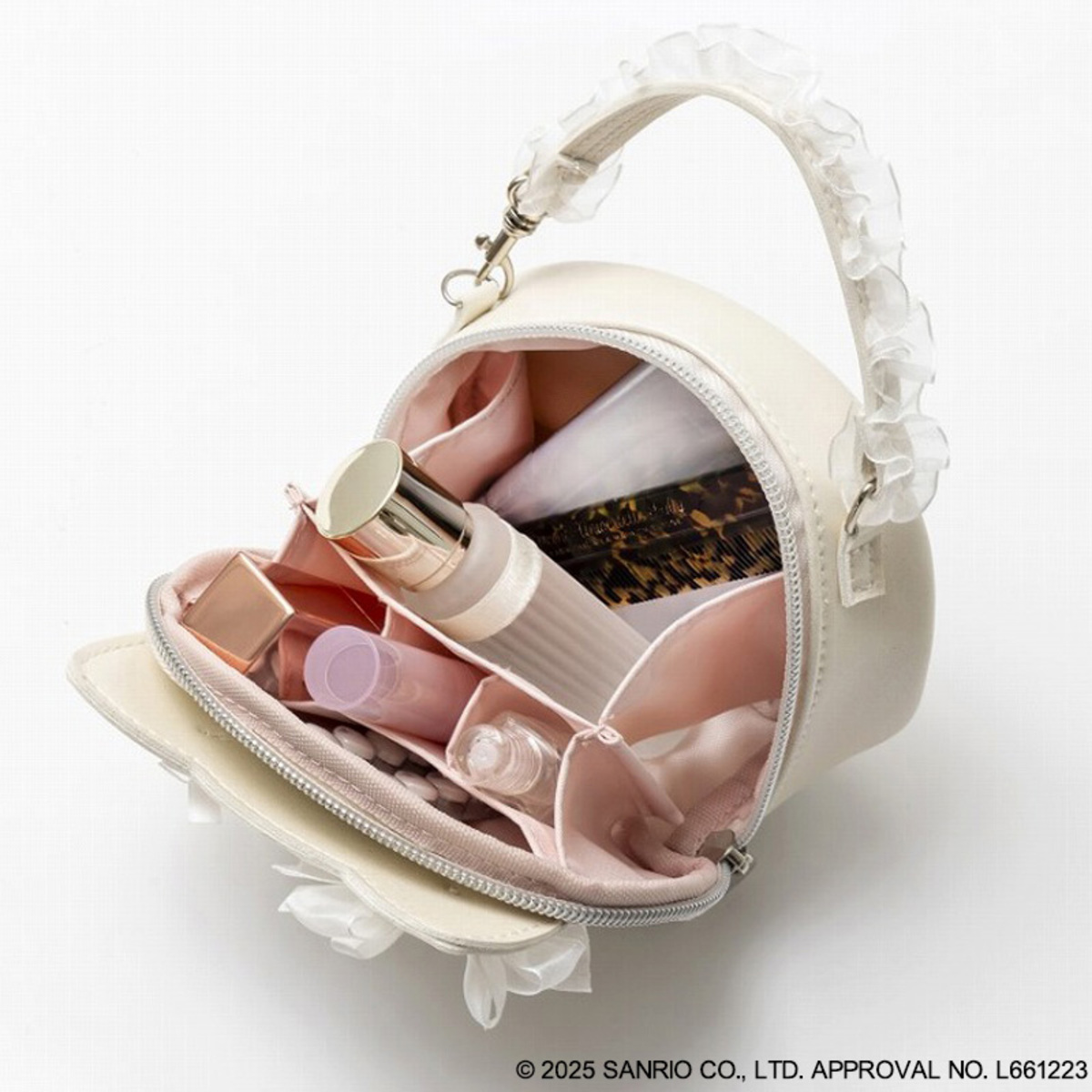 「ハローキティ」×宝島社「BRILMY」コラボの画像