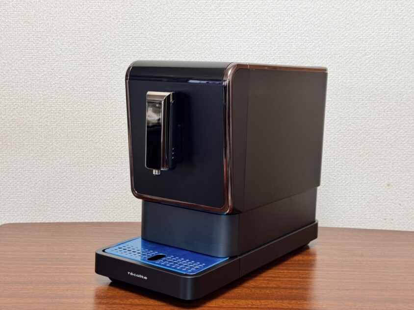 コンパクトなエスプレッソマシン