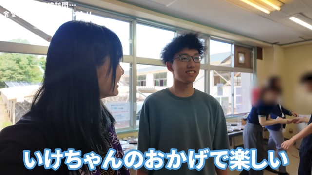 在校生と交流するいけちゃん