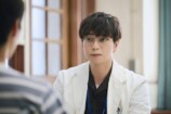 『19番目のカルテ』松本潤が傾聴する患者の声の画像
