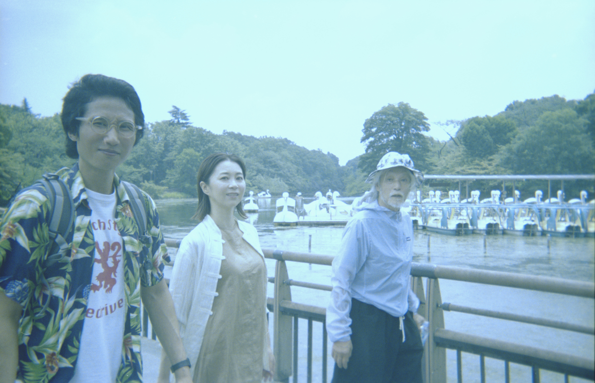 ヨン・フォッセの戯曲『だれか、来る』上演の画像