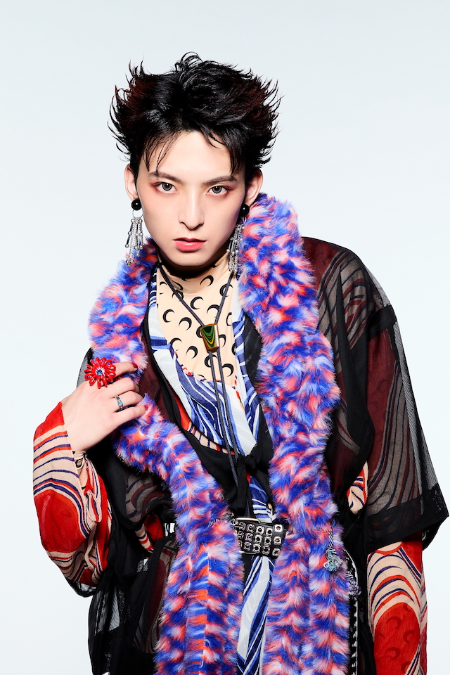 龍宮城　伍　S　生写真セット 龍宮城 伍 S 生写真セット 龍TUBE PHOTO SET | 龍宮城 OFFICIAL SHOP