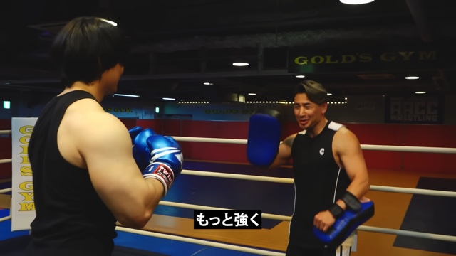 青木マッチョのパワーに驚愕する魔裟斗