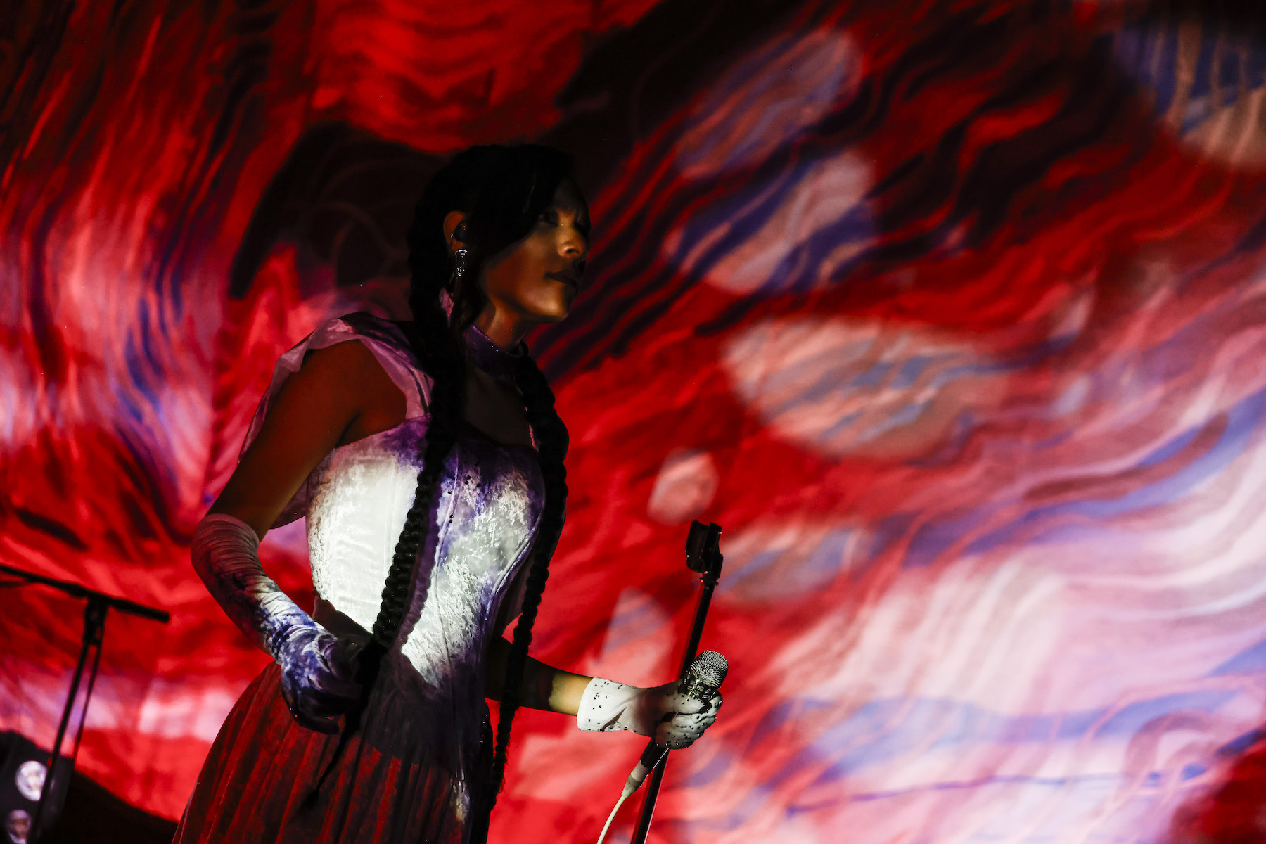 アヴちゃん（Vo）／Photo by 森好弘