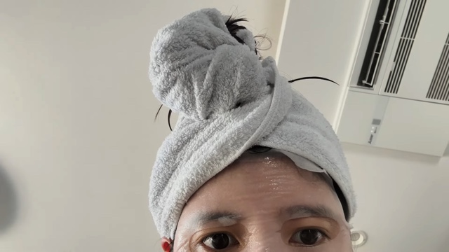 すっぴん姿を見せる川島海荷