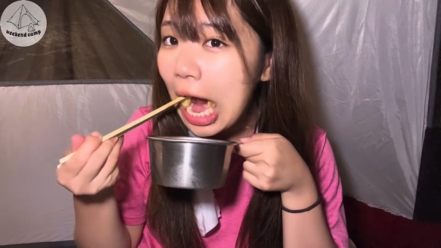 キャンプで素麺を堪能する週末キャンプチャンネル。のたにりか