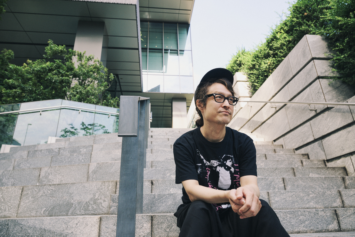 高田漣、初小説『街の彼方の空遠く』を語る