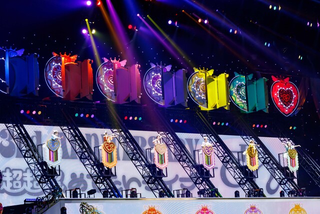 『さいたまスーパーアリーナ25周年 FRUITS ZIPPER 3rd ANNIVERSARY 超超超めでたいライブ -さん-』場面写真