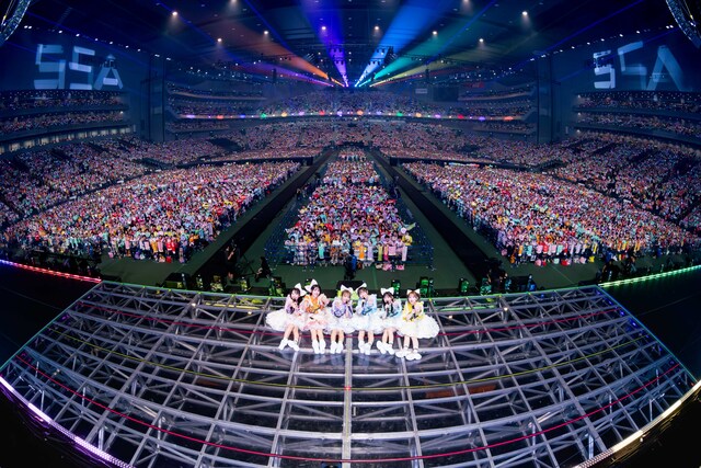 『さいたまスーパーアリーナ25周年 FRUITS ZIPPER 3rd ANNIVERSARY 超超超めでたいライブ -さん-』場面写真