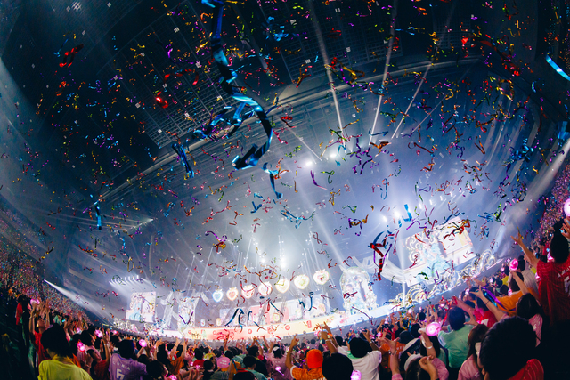 『さいたまスーパーアリーナ25周年 FRUITS ZIPPER 3rd ANNIVERSARY 超超超めでたいライブ -さん-』場面写真