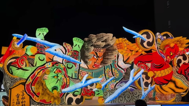 『青森ねぶた祭』を見て大興奮する松山ケンイチ