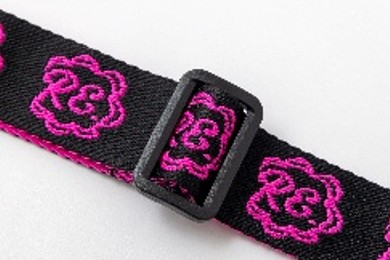 仲里依紗のブランドからムック本が発売の画像