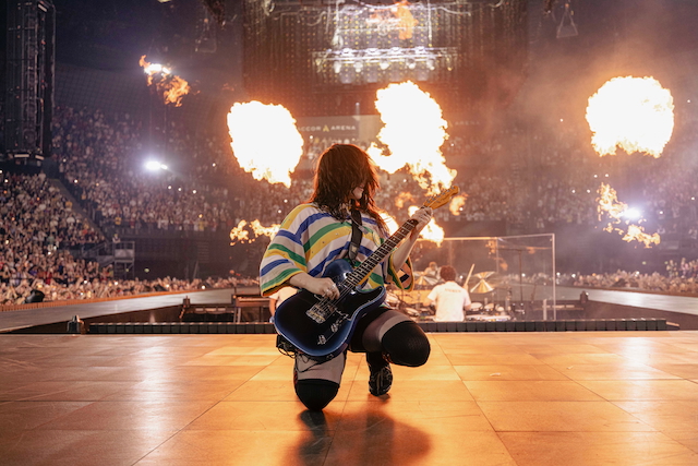 『Billie Eilish: HIT ME HARD AND SOFT: THE TOUR』パリ公演より