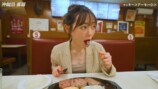『ジャッキーステーキハウス』でステーキを食べる福原遥