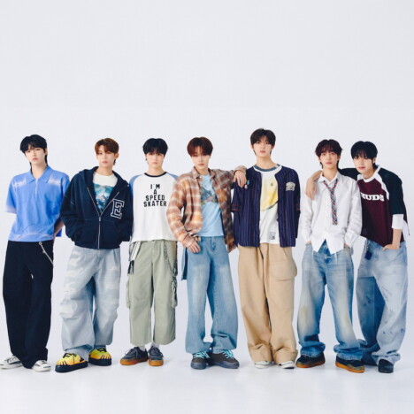 K-POPグループ idntt、デビュー作