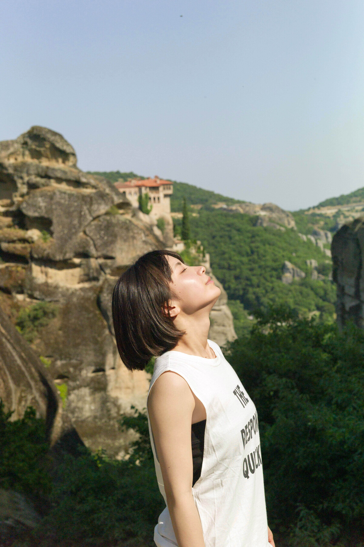 若手俳優・藤﨑ゆみあ、1st写真集発売決定の画像