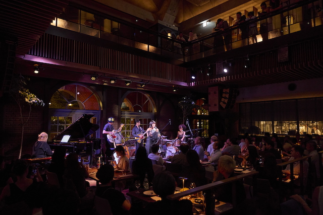 Maya BLUE NOTE PLACEでのワンマンライブより