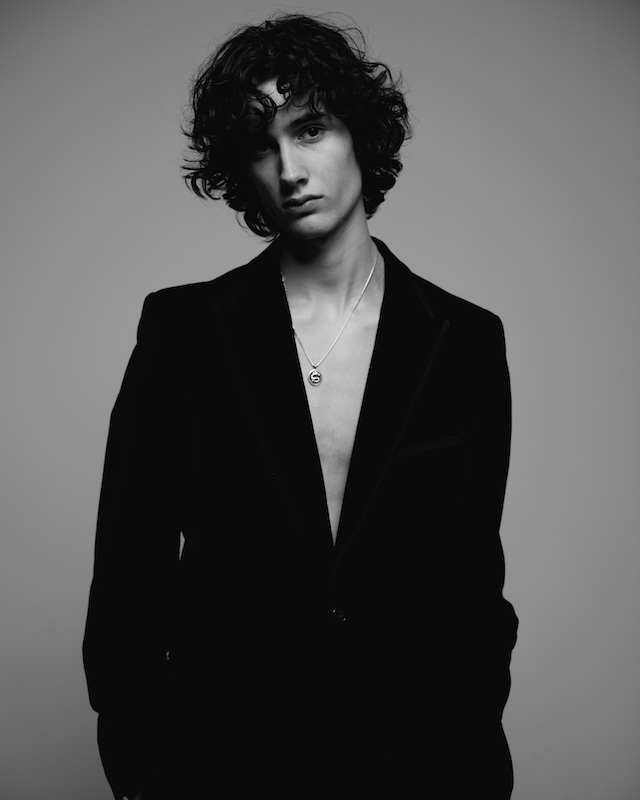 sombr、デビューアルバムリリース