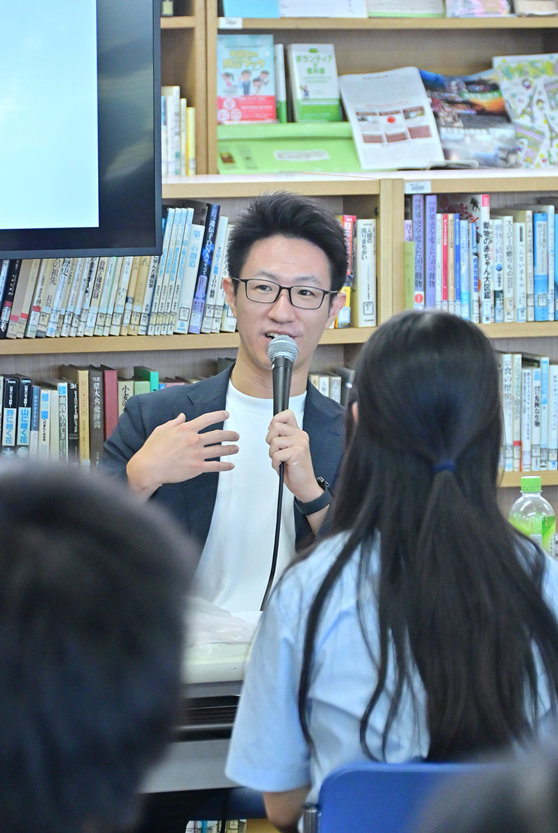 漫画家・吉谷光平、高校生との交流会レポの画像