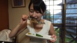 長野の宿を満喫する旅系YouTuber・mii