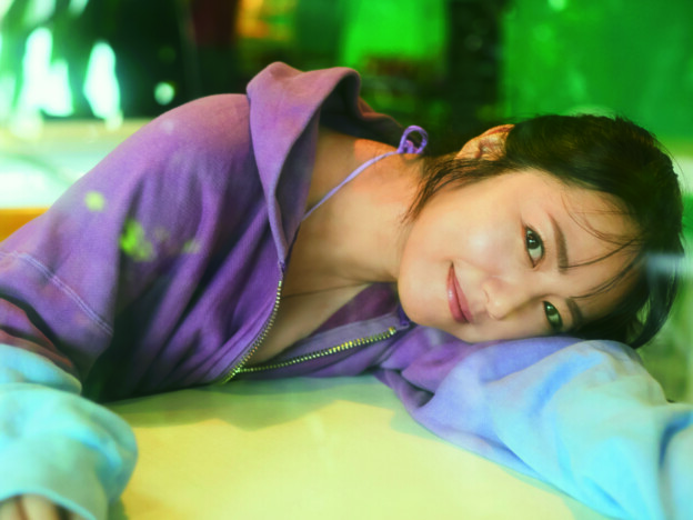 磯山さやか、デビュー25周年写真集の豪華版