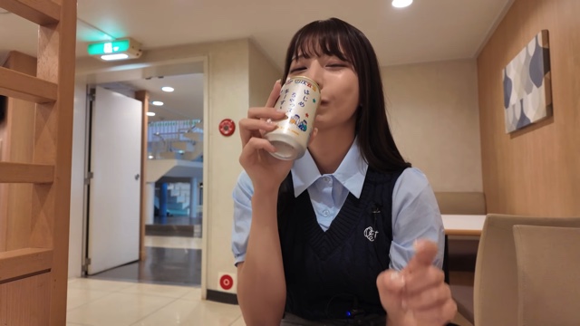 マルエーフェリー「波之上」で船酔いと戦う鈴木優香