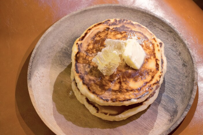 甘露寺蜜璃の“巣蜜パンケーキ”を再現