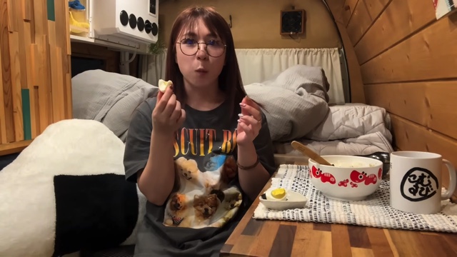 雨のなか大涌谷を観光するこむすびチャンネル