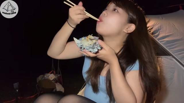 父と一緒にキャンプを楽しむ、週末キャンプチャンネル。のたにりか