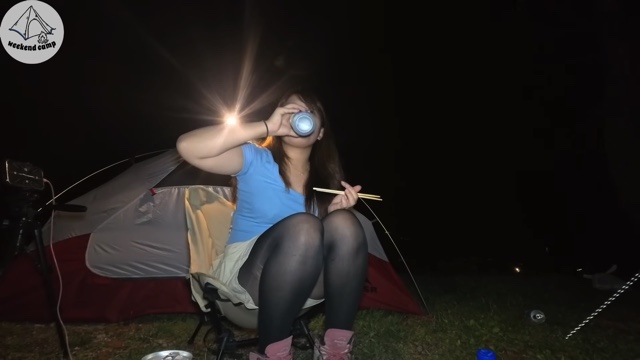 父と一緒にキャンプを楽しむ、週末キャンプチャンネル。のたにりか