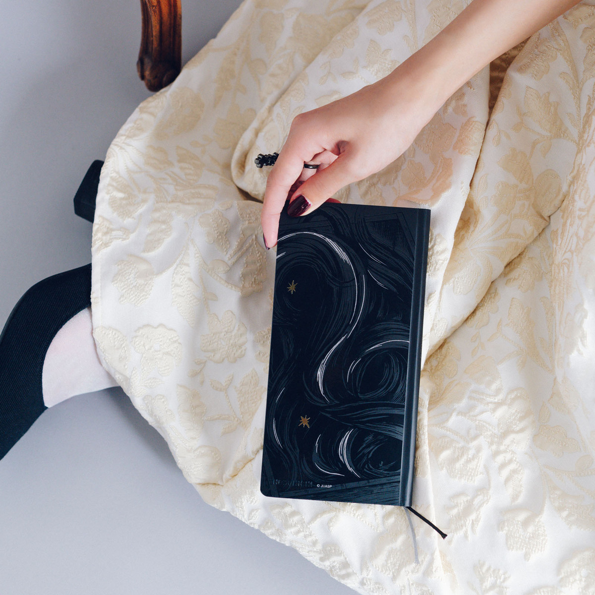 伊藤潤二のホラー漫画『富江』が手帳にの画像