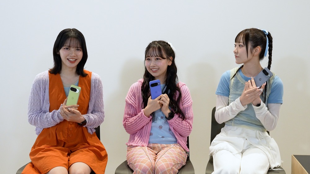 au新CMに「FRUITS ZIPPER」が出演の画像