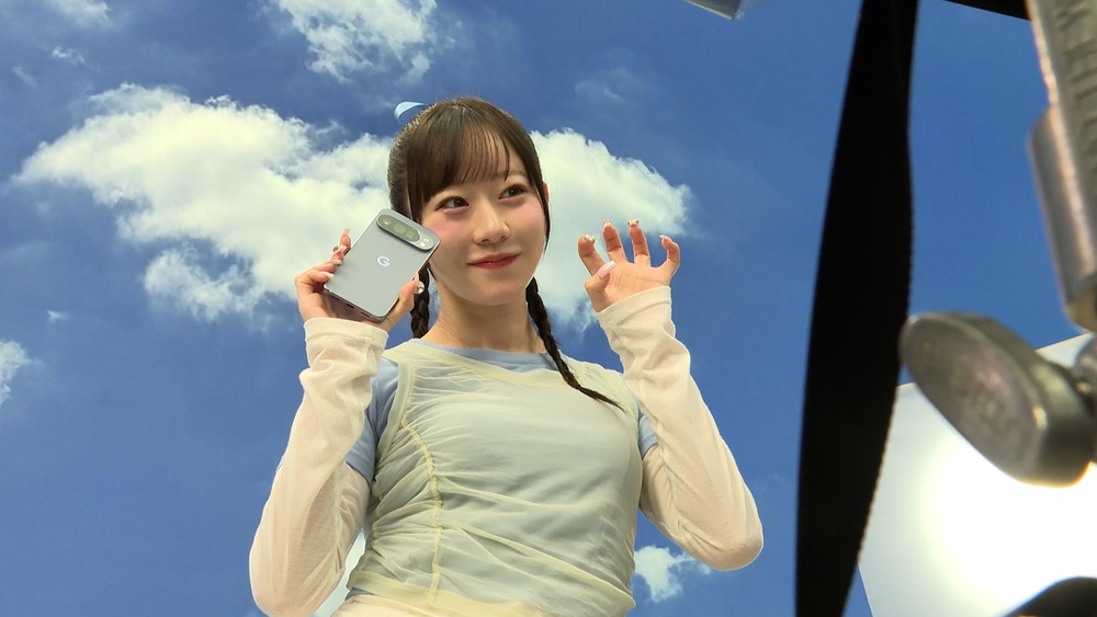 au新CMに「FRUITS ZIPPER」が出演の画像