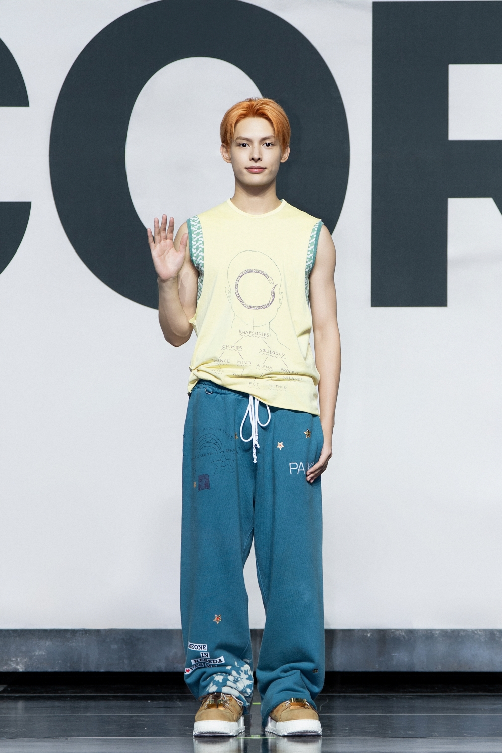 JAMES (P)&(C) BIGHIT MUSIC