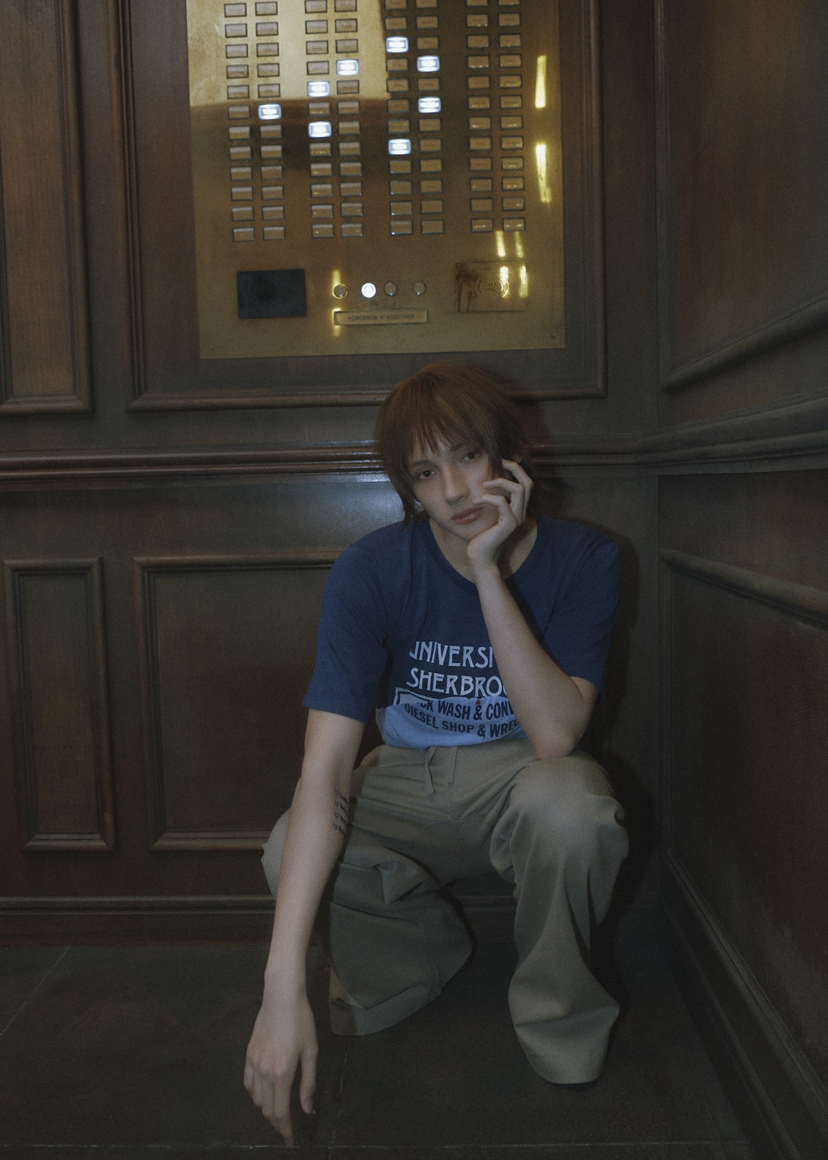 HUENINGKAI (P)&(C) BIGHIT MUSIC