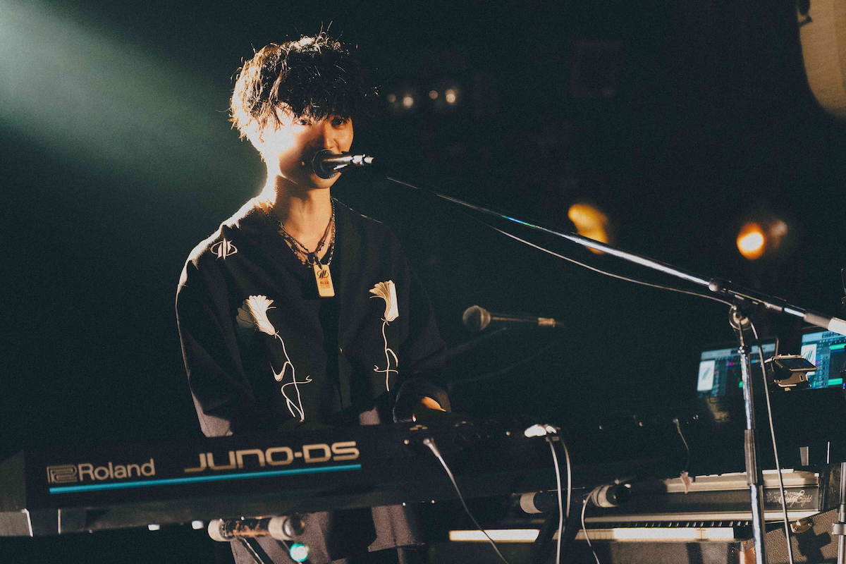 『KI_EN 2nd one_man LIVE 「合縁_奇縁 弍」』（撮影＝Satoki Demoto）